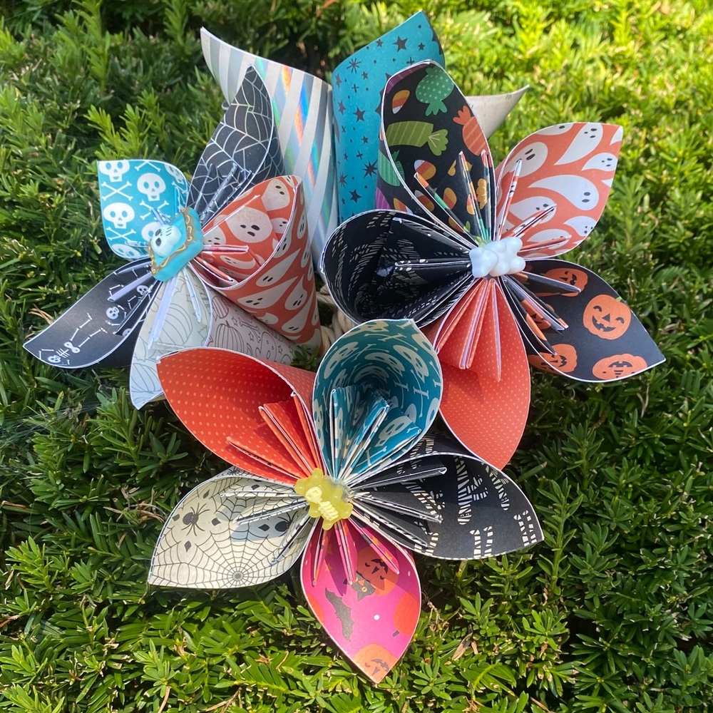 Colorful Origami Paper Flowers - Halloween themed